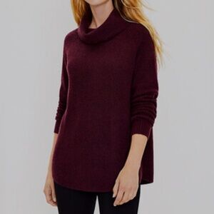 LOFT LADIES SWEATER